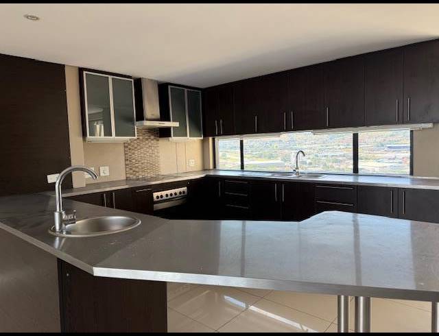 3 BEDROOM PROPERTY TO RENT IN ELMAPARK